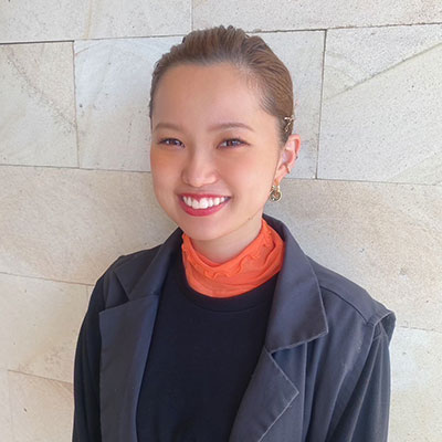 東 美那